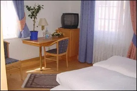 Hotel Landgasthof Birkenfelder Hof Birkenfeld  Buitenkant foto