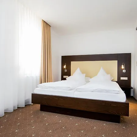 Hotel Landgasthof Birkenfelder Hof Birkenfeld  Buitenkant foto