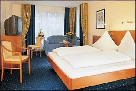 Hotel Landgasthof Birkenfelder Hof Birkenfeld  Buitenkant foto